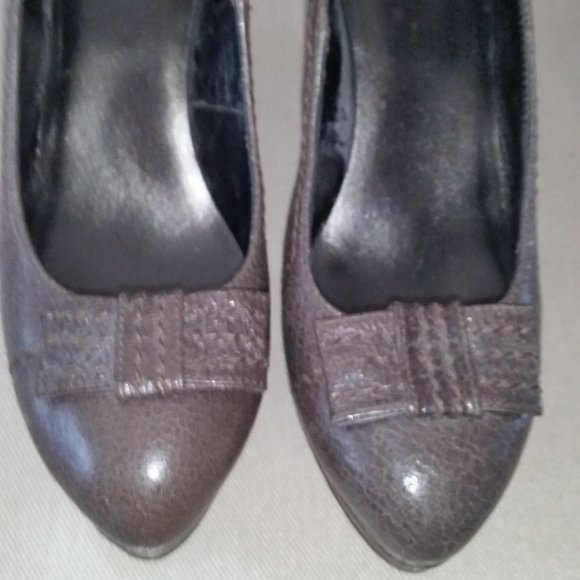 Laurel Italian leather bow heels/pumps - Picture 5 of 7